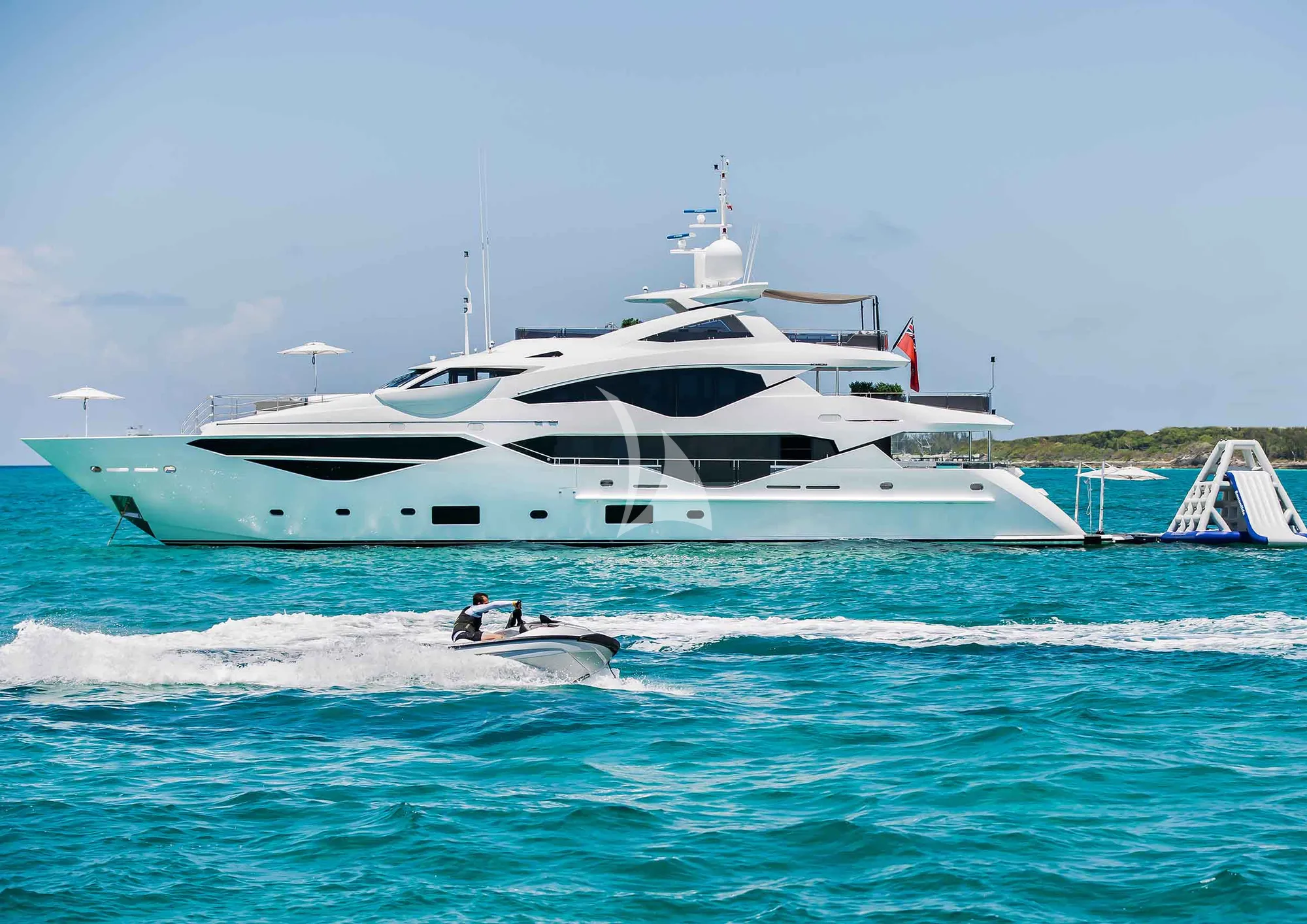 CAPTAIN MORGAN III Sunseeker 131 - with the jet ski