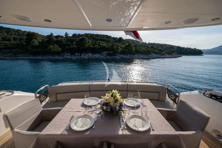 Charter Yacht CARDANO - Sunseeker Manhattan 63 - 3 Cabins - Trogir - Split - Dubrovnik - Croatia