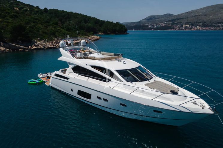 Charter Yacht CARDANO - Sunseeker Manhattan 63 - 3 Cabins - Trogir - Split - Dubrovnik - Croatia