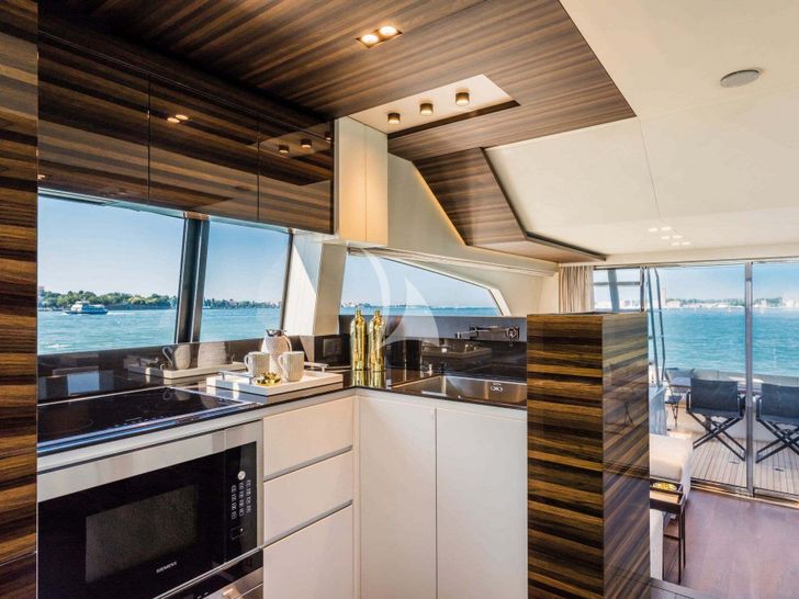 CARE ONE Ferretti 650 - galley CARE ONE Ferretti 650 - galley