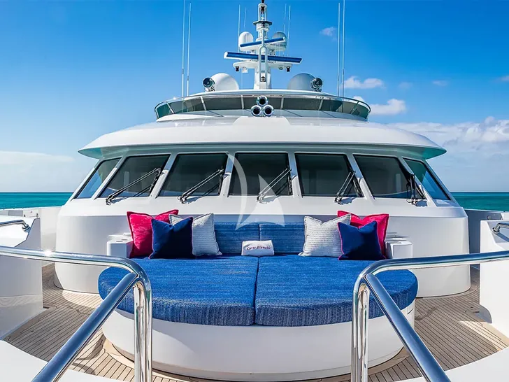BLANCHE 161 Christensen 49m - foredeck sunbathing area BLANCHE 161 Christensen 49m - foredeck sunbathing area
