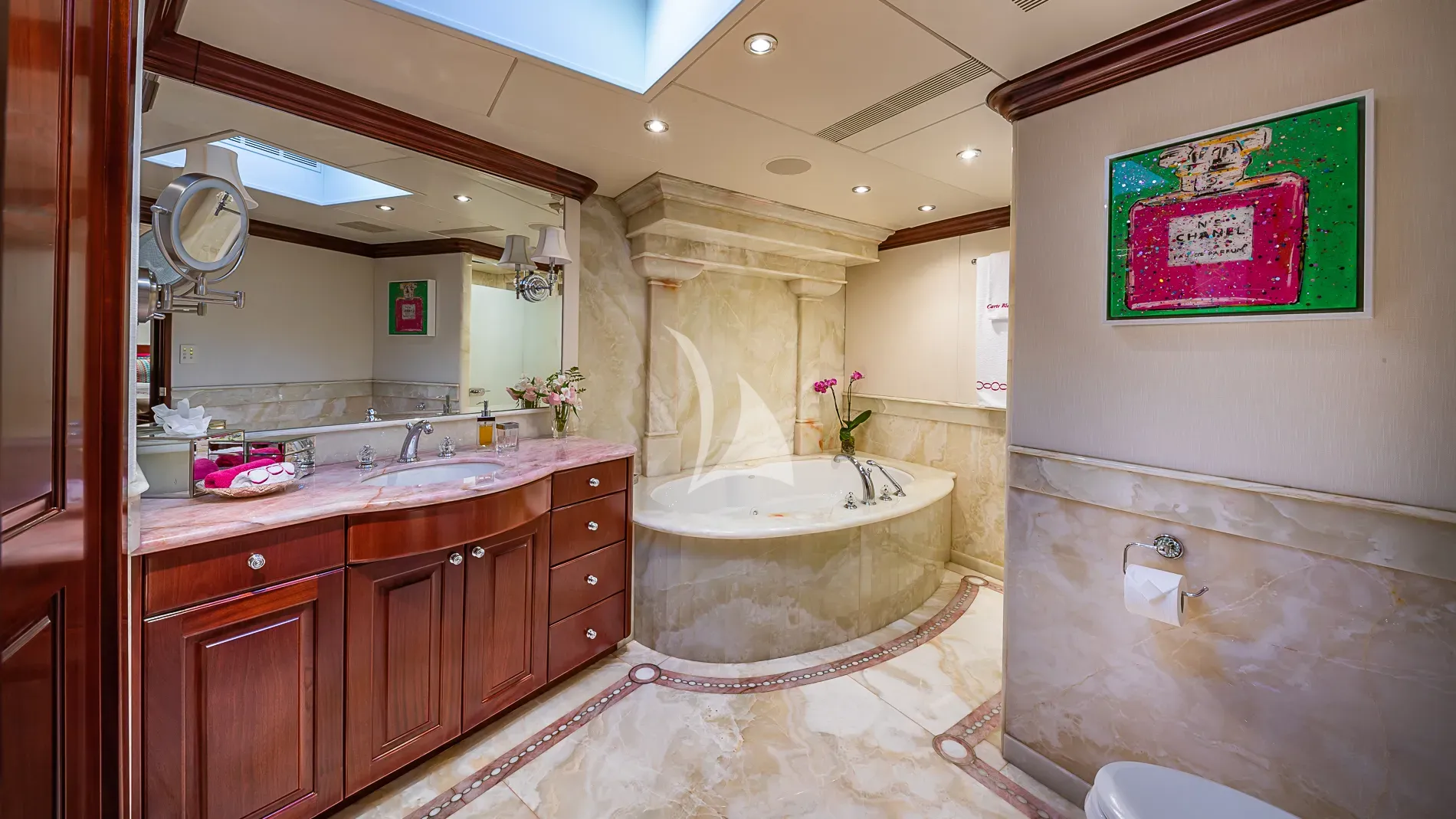 BLANCHE 161 Christensen 49m - master cabin bathroom