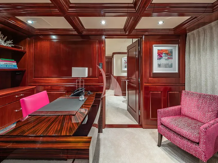 BLANCHE 161 Christensen 49m - master cabin office BLANCHE 161 Christensen 49m - master cabin office