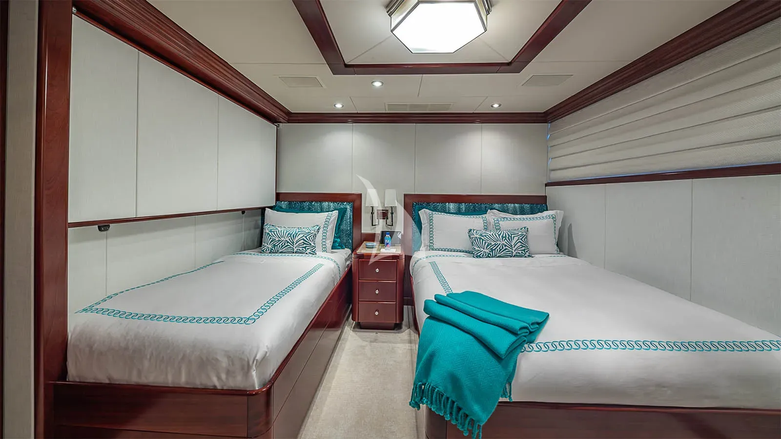 BLANCHE 161 Christensen 49m - twin cabin
