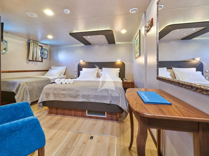 CASABLANCA Custom Yacht 61m - VIP cabin 1 with single bed CASABLANCA Custom Yacht 61m - VIP cabin 1 with single bed