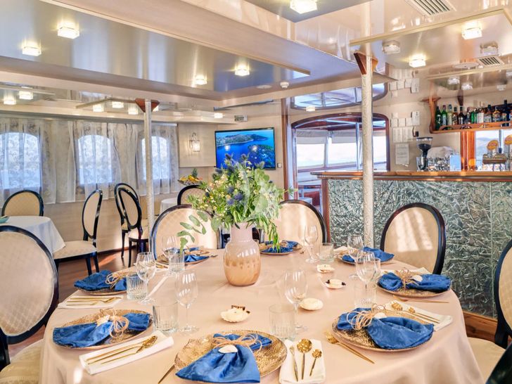 CASABLANCA Custom Yacht 61m - indoor dining set up CASABLANCA Custom Yacht 61m - indoor dining set up