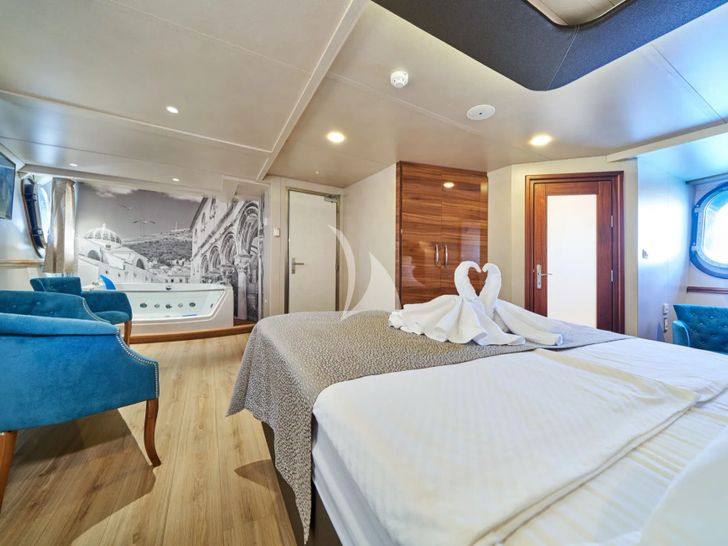 CASABLANCA Custom Yacht 61m - master cabin CASABLANCA Custom Yacht 61m - master cabin