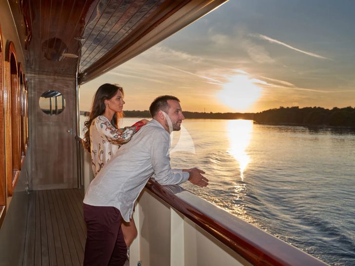 CASABLANCA Custom Yacht 61m - under the sunset CASABLANCA Custom Yacht 61m - under the sunset