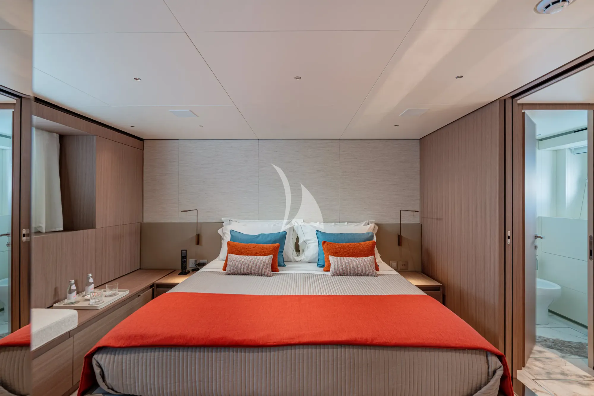 CATCH ME Sanlorenzo Master Suite