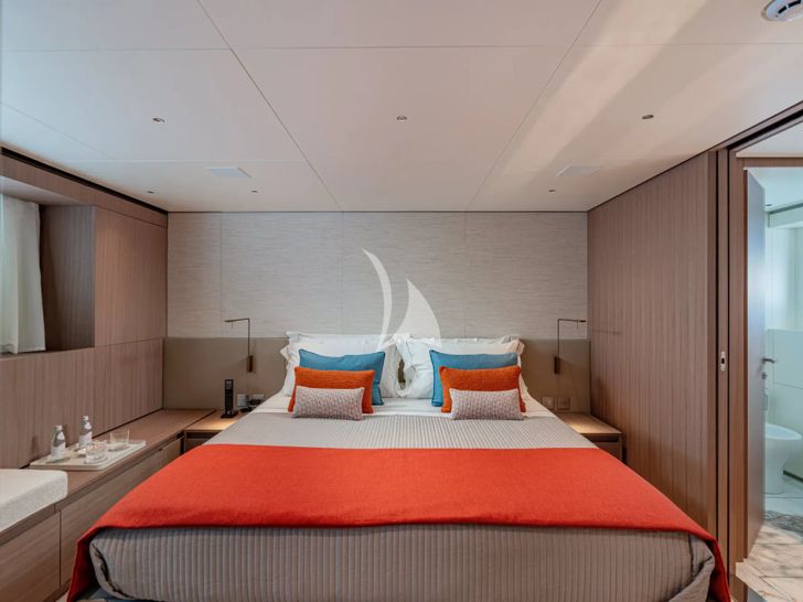 CATCH ME Sanlorenzo Master Suite CATCH ME Sanlorenzo Master Suite