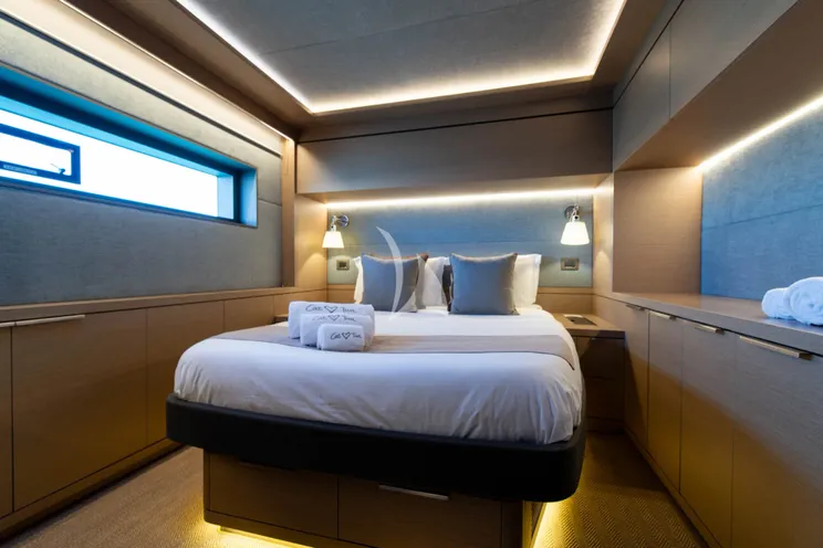 Charter Yacht CAT TUA - Lagoon Seventy 7 - 4 Cabins - St Martin - St Barths - Leewards - Windwards - Caribbean