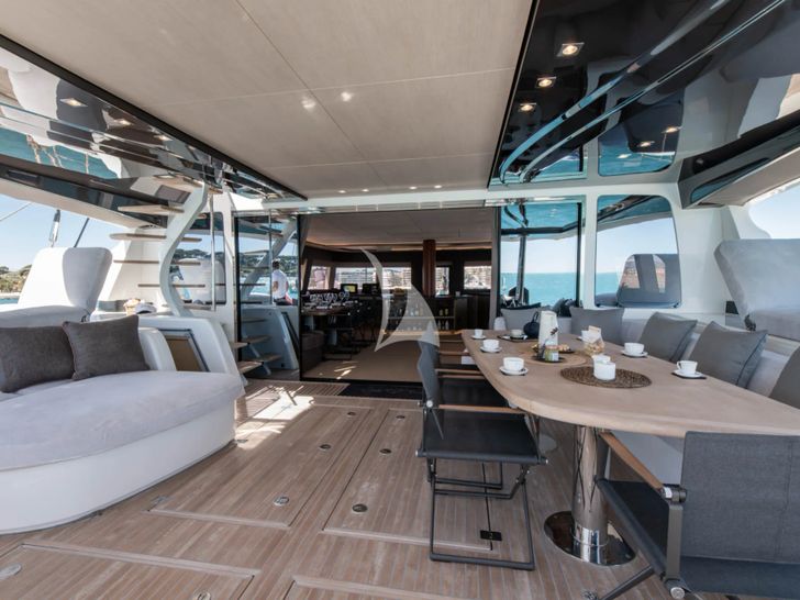 CAT TUA Lagoon Seventy 7 - aft deck CAT TUA Lagoon Seventy 7 - aft deck