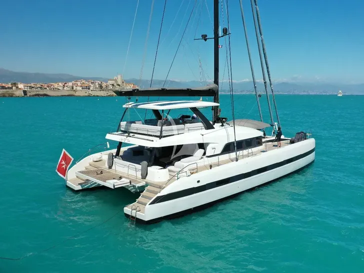 CAT TUA Lagoon Seventy 7 - aft view CAT TUA Lagoon Seventy 7 - aft view