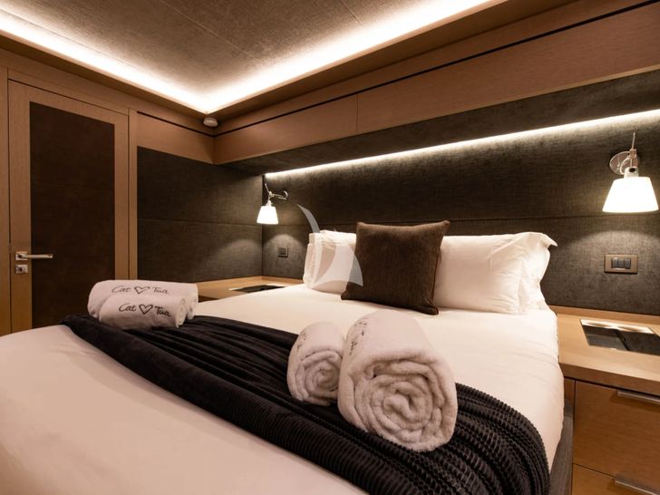 CAT TUA Lagoon Seventy 7 - master cabin CAT TUA Lagoon Seventy 7 - master cabin