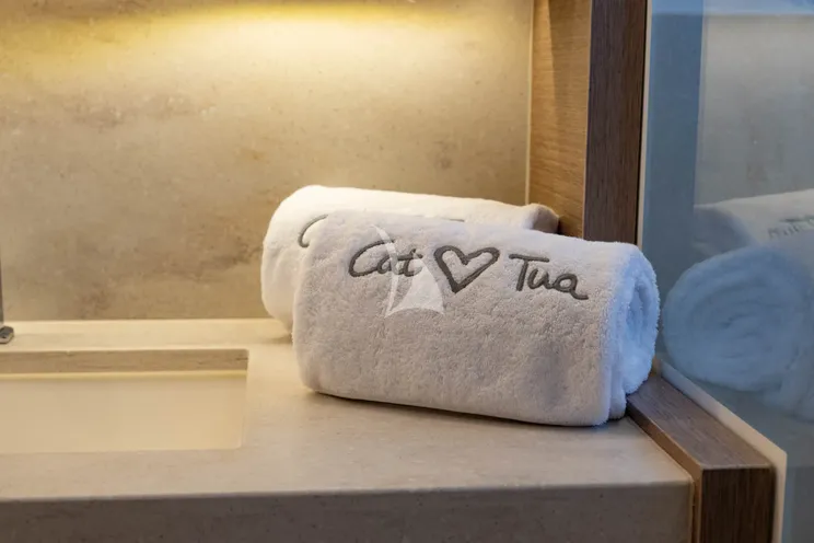 Charter Yacht CAT TUA - Lagoon Seventy 7 - 4 Cabins - St Martin - St Barths - Leewards - Windwards - Caribbean