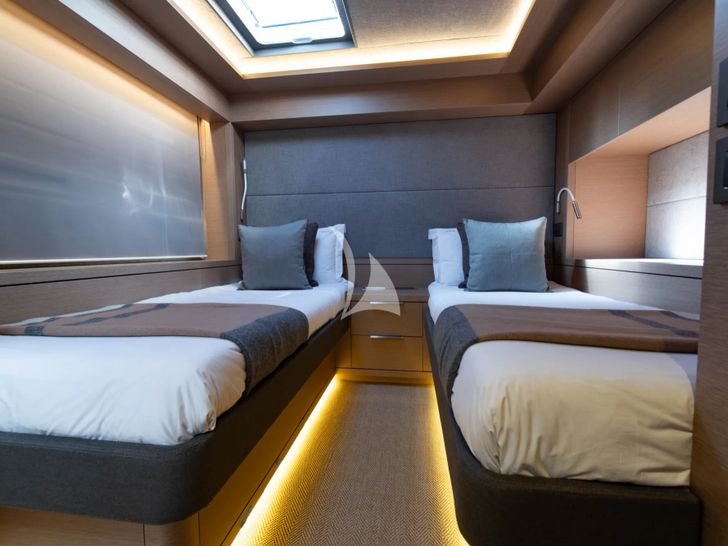 CAT TUA Lagoon Seventy 7 - twin cabin CAT TUA Lagoon Seventy 7 - twin cabin