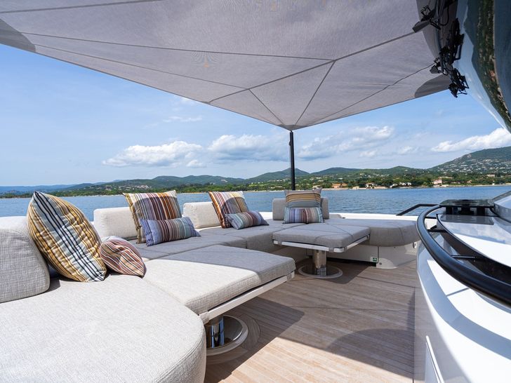 CC BLUEGAME 63 Foredeck CC BLUEGAME 63 Foredeck