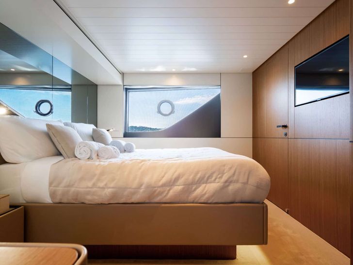 CC BLUEGAME 63 Master 1 CC BLUEGAME 63 Master 1