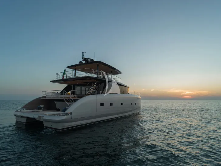 CECE Bluegame BGM75 - aft shot anchored CECE Bluegame BGM75 - aft shot anchored