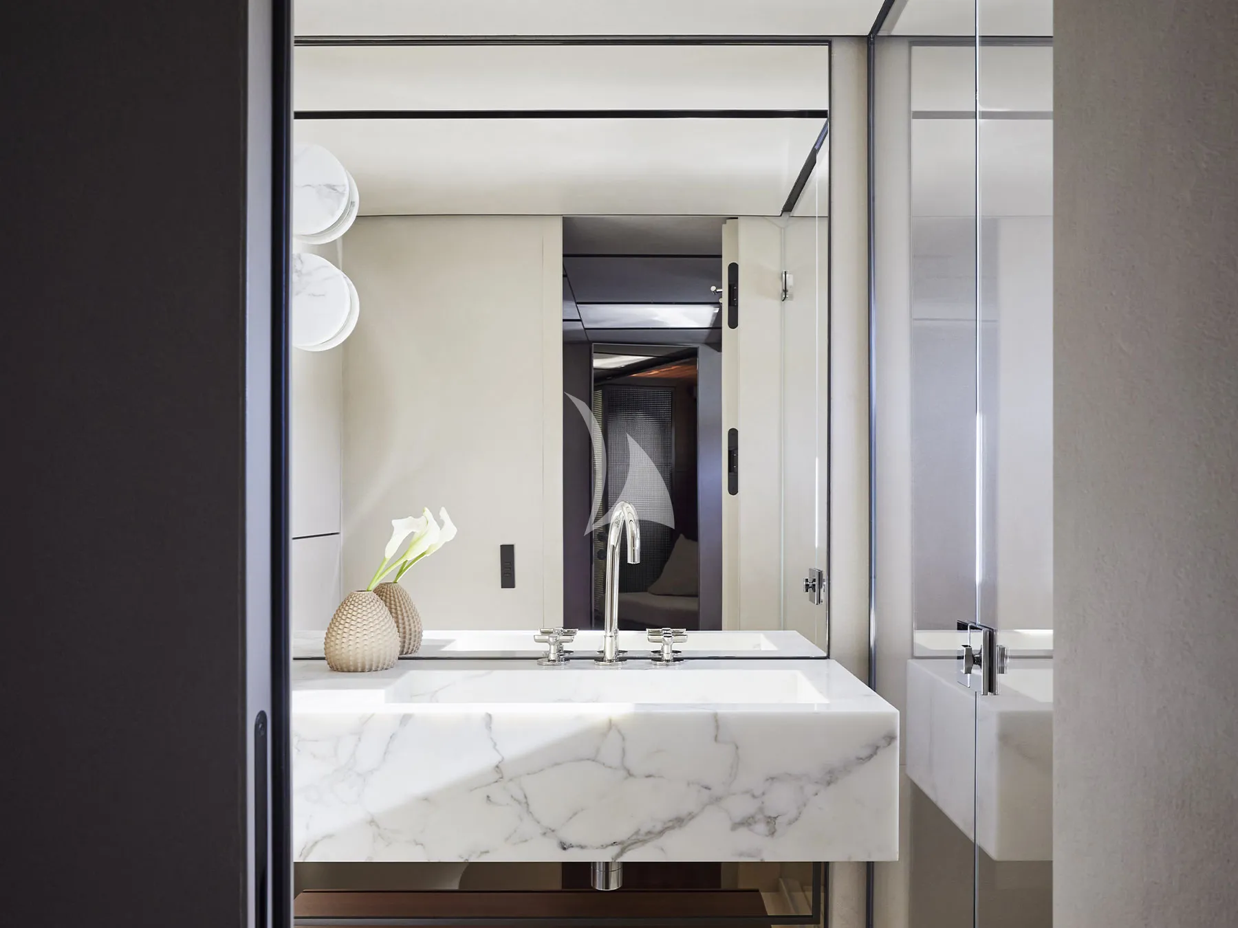 CECE Bluegame BGM75 - master cabin bathroom