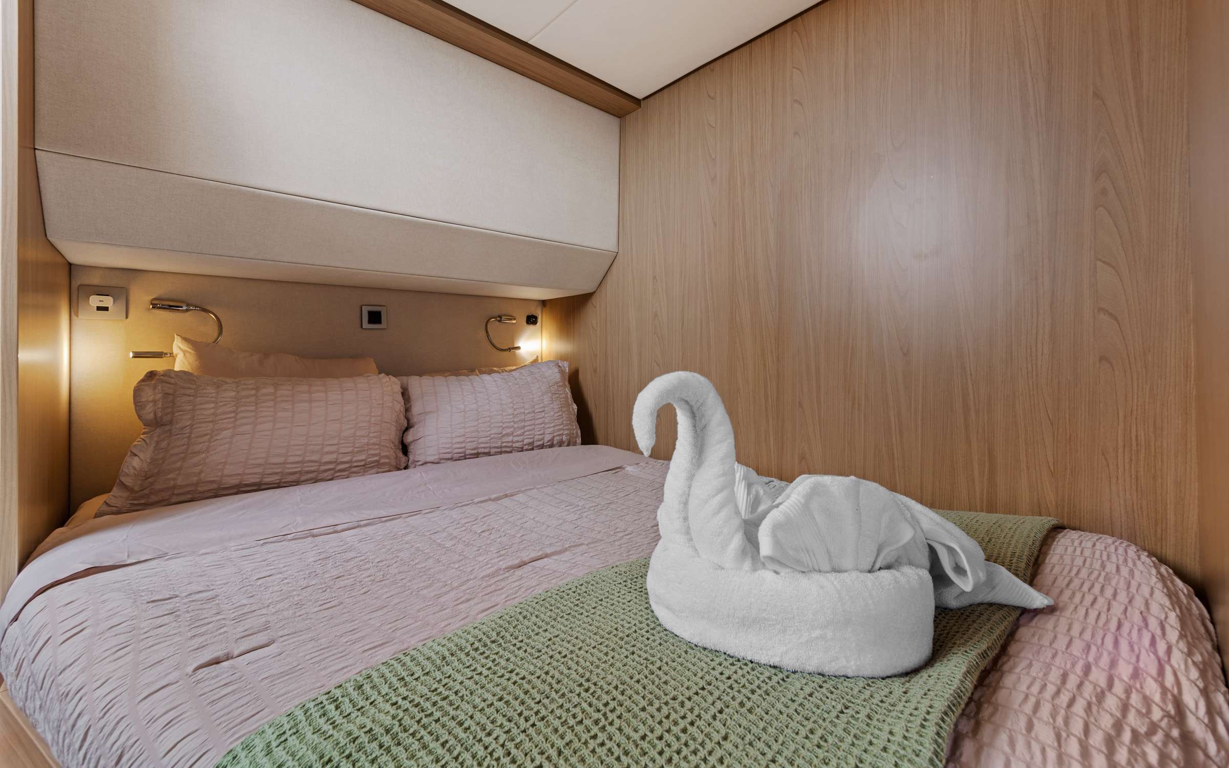 Charter Yacht CHILLIN HUT - Bali 5.4 - 4 Cabins - Tortola - Virgin Gorda - Anegada - BVI - Caribbean