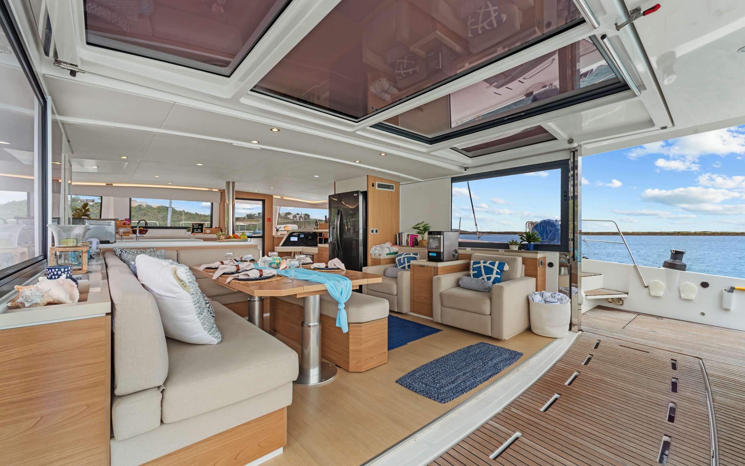 Charter Yacht CHILLIN HUT - Bali 5.4 - 4 Cabins - Tortola - Virgin Gorda - Anegada - BVI - Caribbean