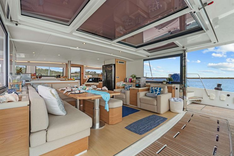 Charter Yacht CHILLIN HUT - Bali 5.4 - 4 Cabins - Tortola - Virgin Gorda - Anegada - BVI - Caribbean