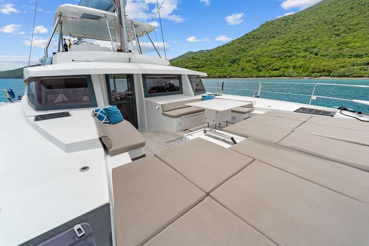 Charter Yacht CHILLIN HUT - Bali 5.4 - 4 Cabins - Tortola - Virgin Gorda - Anegada - BVI - Caribbean