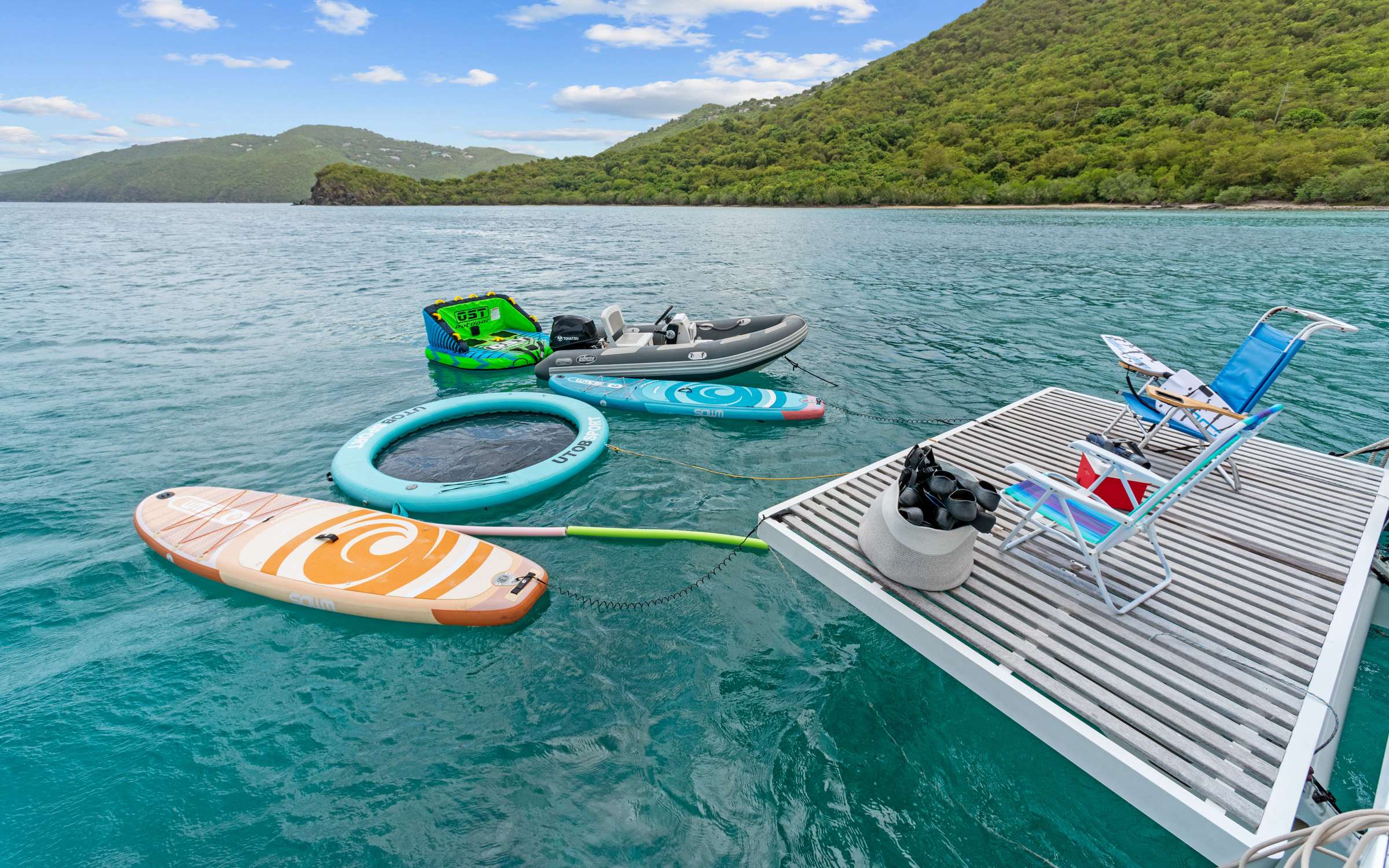Charter Yacht CHILLIN HUT - Bali 5.4 - 4 Cabins - Tortola - Virgin Gorda - Anegada - BVI - Caribbean