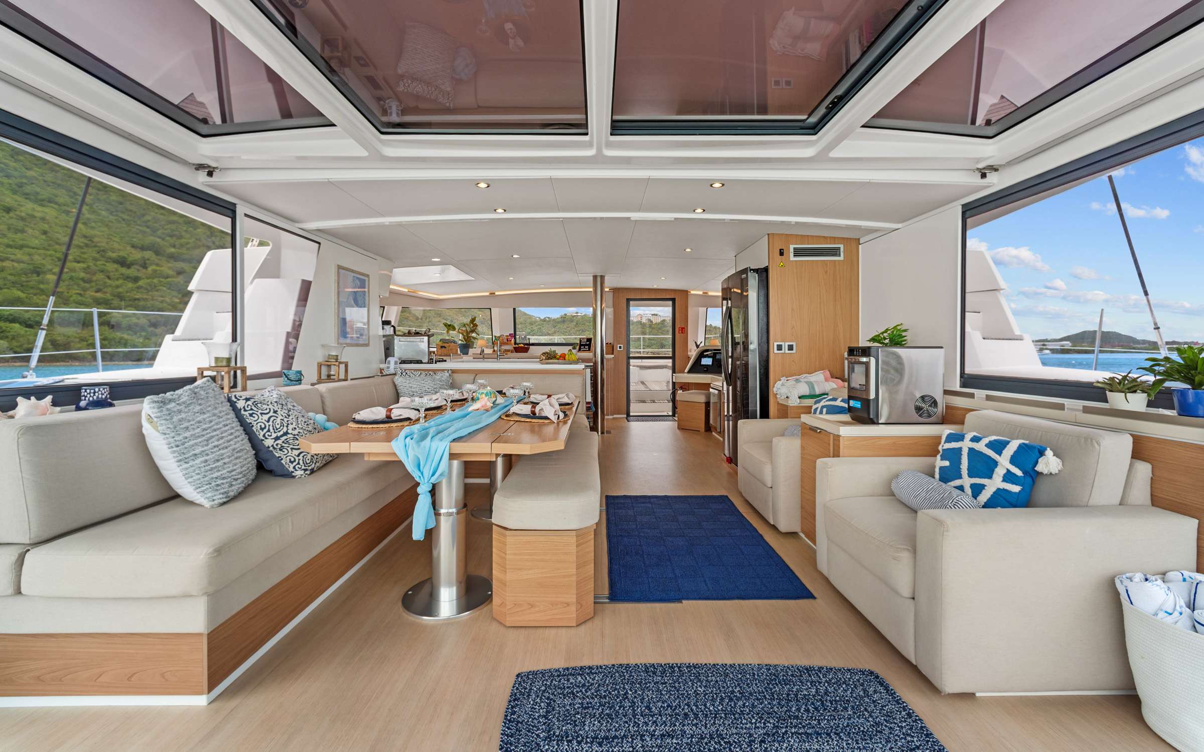 Charter Yacht CHILLIN HUT - Bali 5.4 - 4 Cabins - Tortola - Virgin Gorda - Anegada - BVI - Caribbean