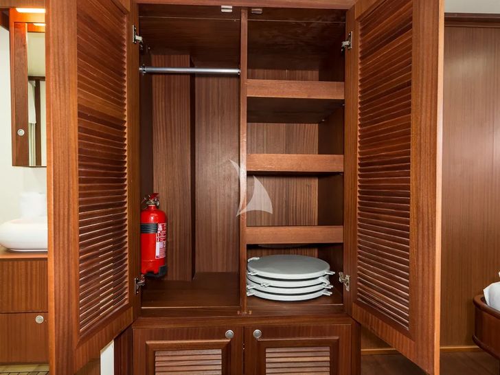 CHRONOS Ark Yachts 54m - cupboard CHRONOS Ark Yachts 54m - cupboard