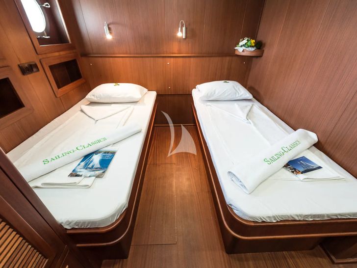 CHRONOS Ark Yachts 54m - twin cabin CHRONOS Ark Yachts 54m - twin cabin