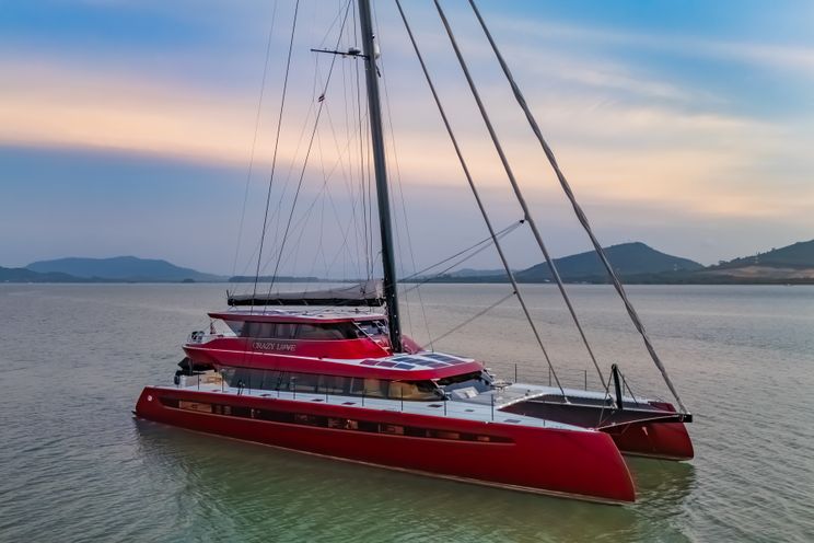Charter Yacht CRAZY LOVE - Hudson HH88 - 4 Cabins - Papeete - Raiatea - Tahiti - French Polynesia