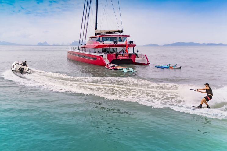 Charter Yacht CRAZY LOVE - Hudson HH88 - 4 Cabins - Papeete - Raiatea - Tahiti - French Polynesia