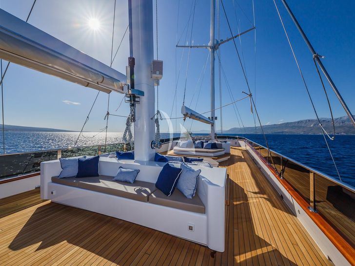 CLASE AZUL Sundeck 3