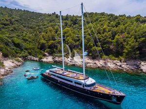 CLASE AZUL - Radez 48m - 6 Cabins - Split - Dubrovnik - Trogir - Hvar - Croatia CLASE AZUL - Radez 48m - 6 Cabins - Split - Dubrovnik - Trogir - Hvar - Croatia