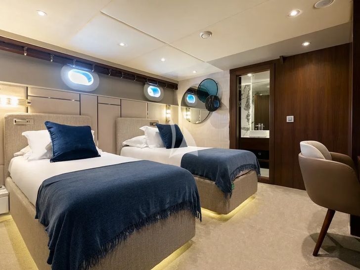 CLASE AZUL Radez 48m - convertible twin cabin 2 CLASE AZUL Radez 48m - convertible twin cabin 2