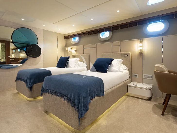 CLASE AZUL Radez 48m - convertible twin cabin 4 CLASE AZUL Radez 48m - convertible twin cabin 4