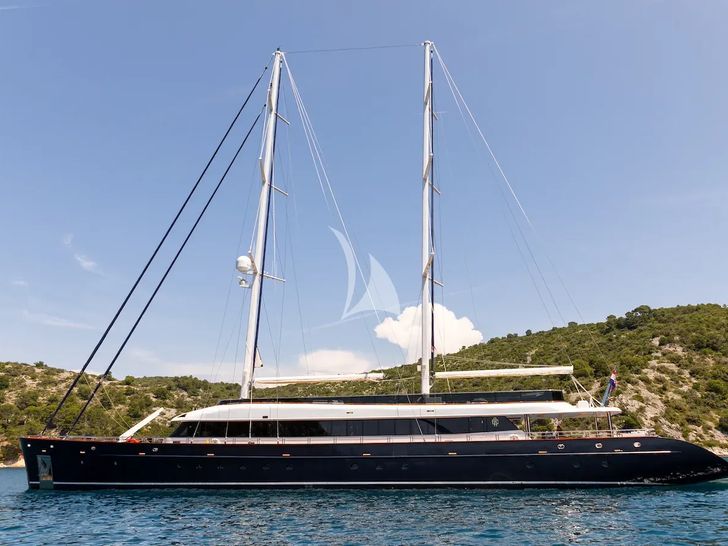 CLASE AZUL Radez 48m - side profile CLASE AZUL Radez 48m - side profile