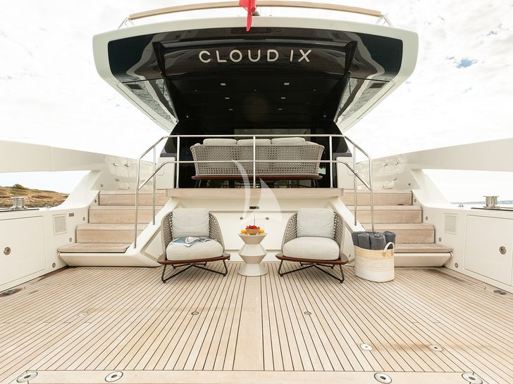 CLOUD IX Sanlorenzo SX76 - swim platform seating CLOUD IX Sanlorenzo SX76 - swim platform seating