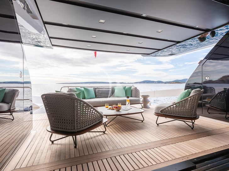 CLOUD IX Sanlorenzo SX76 - aft lounge CLOUD IX Sanlorenzo SX76 - aft lounge