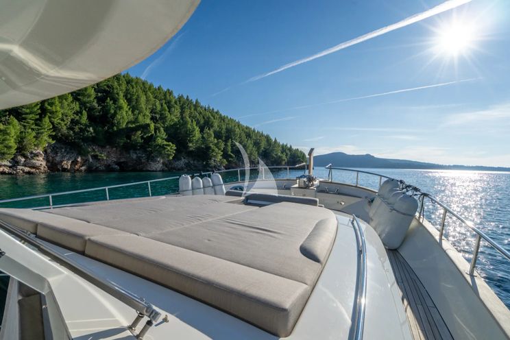 Charter Yacht CLOUD 9 - Sasga Menorquin 68 Flybridge - 3 Cabins - Dubrovnik - Split - Hvar - Croatia