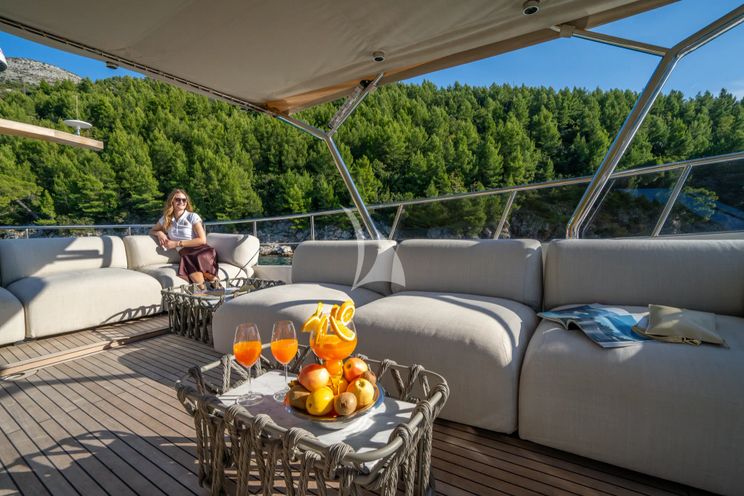 Charter Yacht CLOUD 9 - Sasga Menorquin 68 Flybridge - 3 Cabins - Dubrovnik - Split - Hvar - Croatia