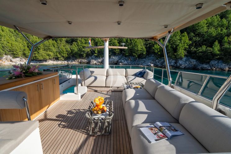 Charter Yacht CLOUD 9 - Sasga Menorquin 68 Flybridge - 3 Cabins - Dubrovnik - Split - Hvar - Croatia