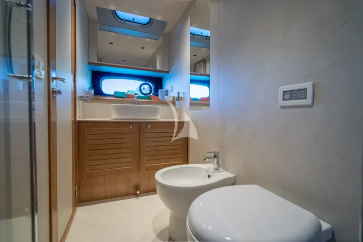 Charter Yacht CLOUD 9 - Sasga Menorquin 68 Flybridge - 3 Cabins - Dubrovnik - Split - Hvar - Croatia