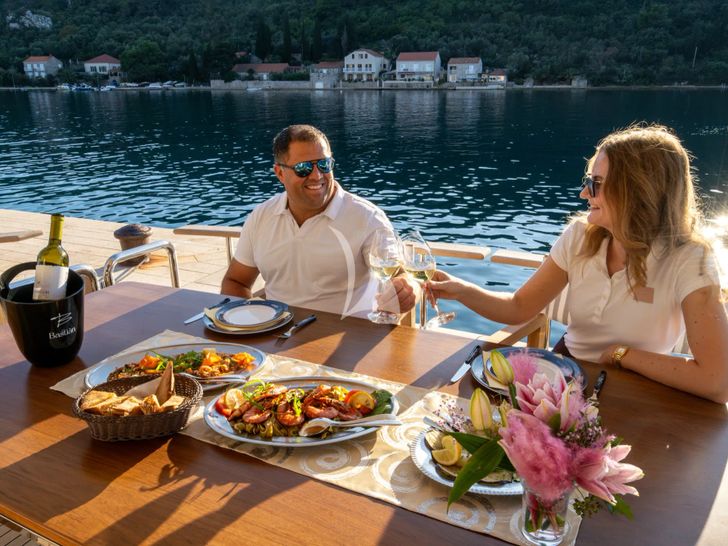 CLOUD 9 Sasga Menorquin 68 Flybridge - romantic wine date CLOUD 9 Sasga Menorquin 68 Flybridge - romantic wine date