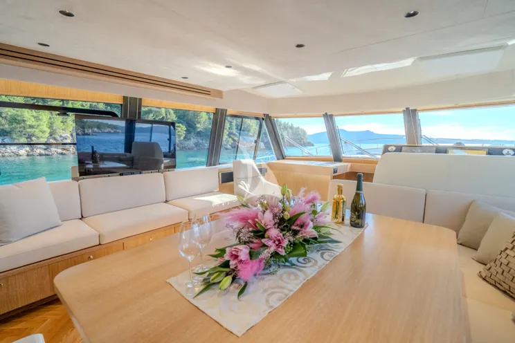 Charter Yacht CLOUD 9 - Sasga Menorquin 68 Flybridge - 3 Cabins - Dubrovnik - Split - Hvar - Croatia
