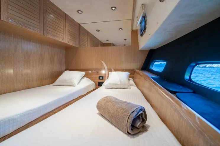 Charter Yacht CLOUD 9 - Sasga Menorquin 68 Flybridge - 3 Cabins - Dubrovnik - Split - Hvar - Croatia