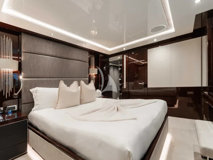 CAPTAIN MORGAN III Sunseeker 131 - VIP cabin 2 CAPTAIN MORGAN III Sunseeker 131 - VIP cabin 2