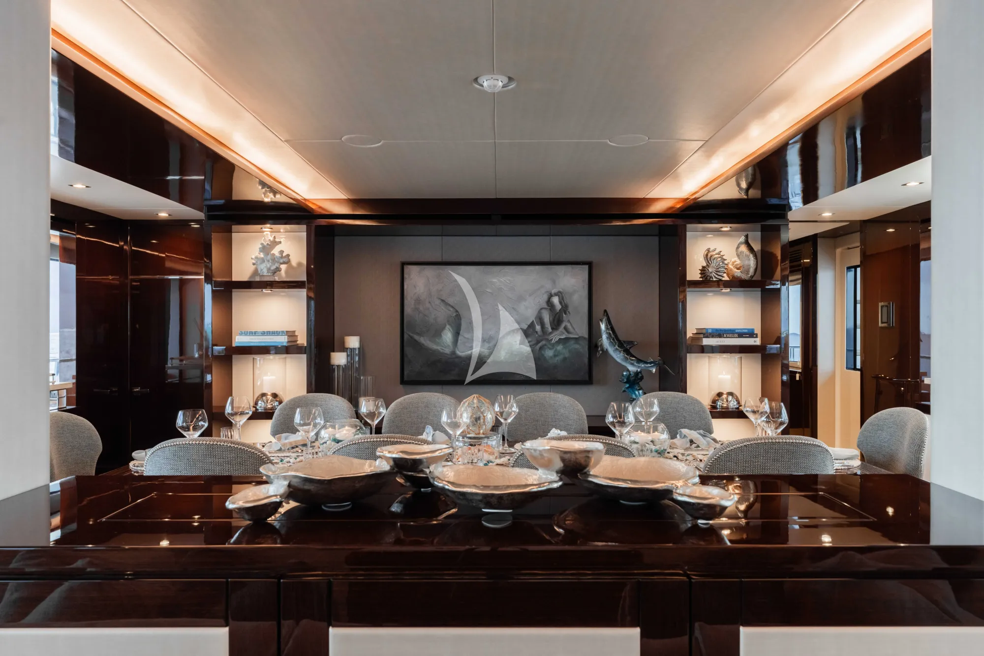 Charter Yacht CAPTAIN MORGAN III - Sunseeker 131 - 5 Cabins - Nassau - Exumas - Bahamas